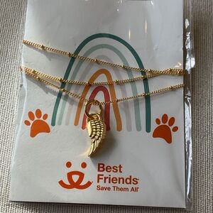 BEST FRIENDS Gold Wing Charm Necklace